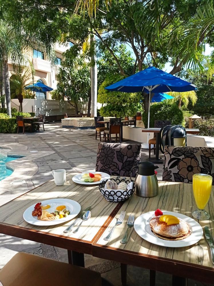Lucerna Hotel 4*